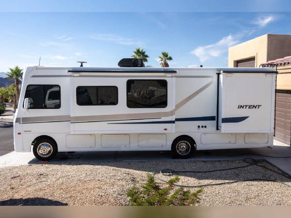 6397ea4c6e00104ce76428d9 2018 Winnebago Class A RV INTENT 30R