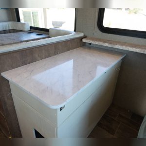 6397ea7d12e9824e0f19fe4f 2018 Winnebago Class A RV INTENT 30R
