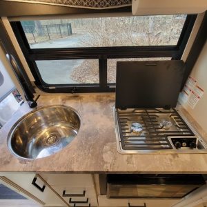 63e119525f0e0e122c31d09f 2021 Thor Motor Coach Class B RV Compass 23TW AWD