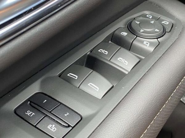641a0791f77e482fb89fea5dea2de0d3 2022 GMC Yukon SLT