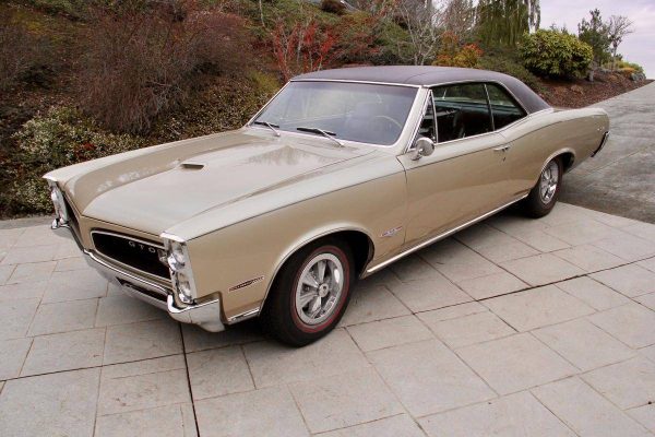 65628443-770-0@2X 1966 Pontiac GTO Royal Bobcat Hardtop. 389