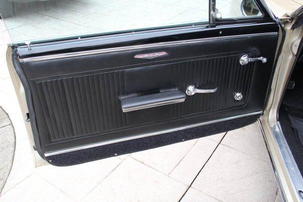 65628453-770-0@2X 1966 Pontiac GTO Royal Bobcat Hardtop. 389