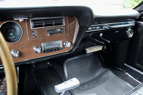 65628460-770-0@2X 1966 Pontiac GTO Royal Bobcat Hardtop. 389
