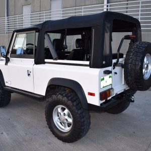 66428187-770-0@2X 1994 Land Rover Defender 90 Safari Cage