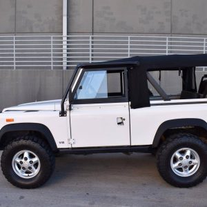 66428189-770-0@2X 1994 Land Rover Defender 90 Safari Cage