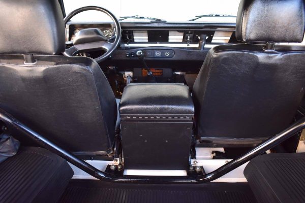 66428197-770-0@2X 1994 Land Rover Defender 90 Safari Cage