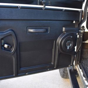 66428198-770-0@2X 1994 Land Rover Defender 90 Safari Cage
