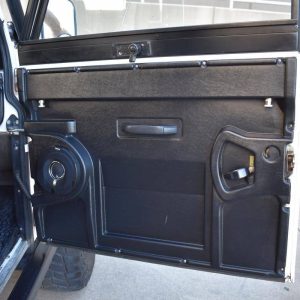 66428199-770-0@2X 1994 Land Rover Defender 90 Safari Cage