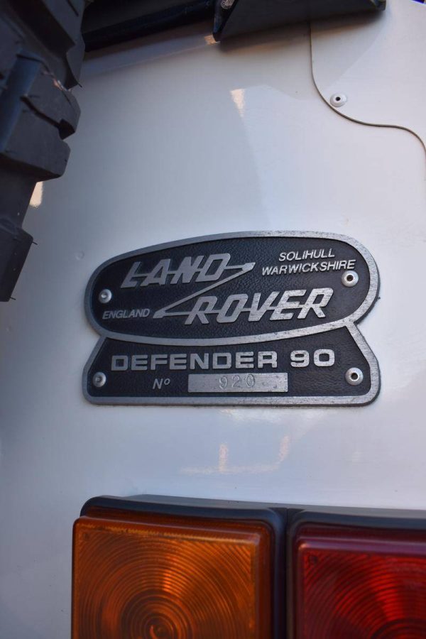 66428204-770-0@2X 1994 Land Rover Defender 90 Safari Cage