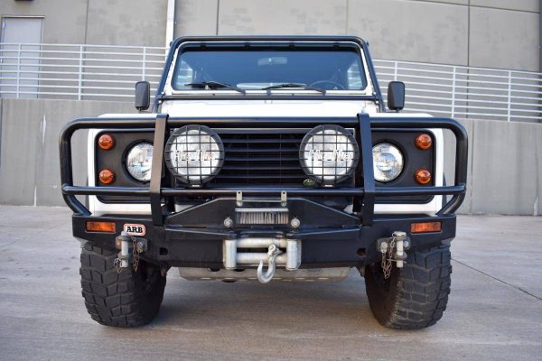 66428210-770-0@2X 1994 Land Rover Defender 90 Safari Cage