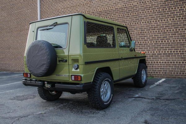 67068809-770-0@2X 1985 Mercedes-Benz Gelandewagen SWB 240GD