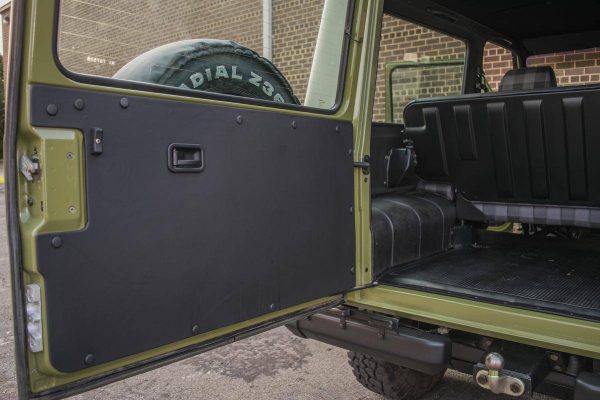 67068813-770-0@2X 1985 Mercedes-Benz Gelandewagen SWB 240GD