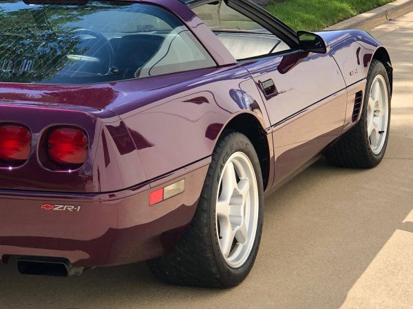 67179304-770-0@2X 1995 Chevrolet Corvette ZR-1 Coupe
