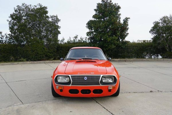 67226585-770-0@2X 1971 Lancia Fulvia 1600 Sport Zagato