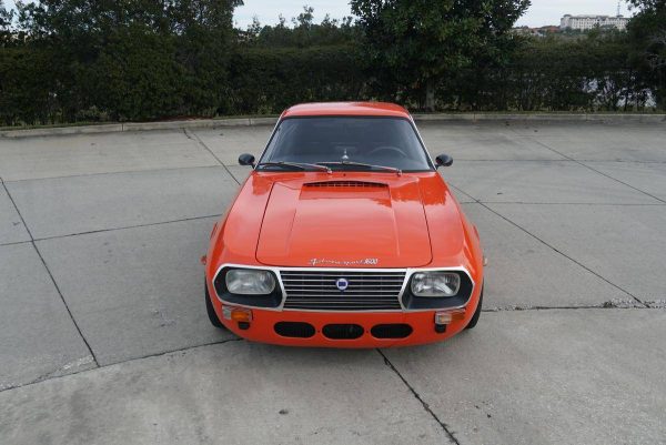 67226592-770-0@2X 1971 Lancia Fulvia 1600 Sport Zagato
