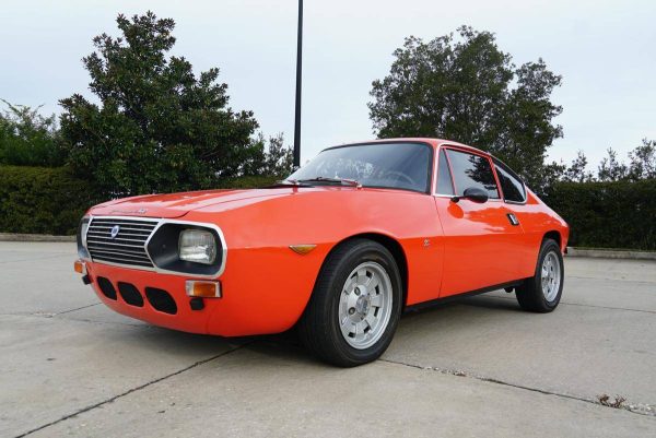 67226596-770-0@2X 1971 Lancia Fulvia 1600 Sport Zagato