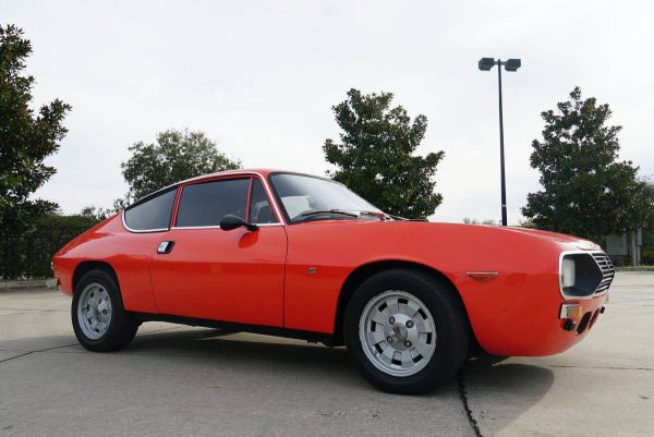 67226605-770-0@2X 1971 Lancia Fulvia 1600 Sport Zagato