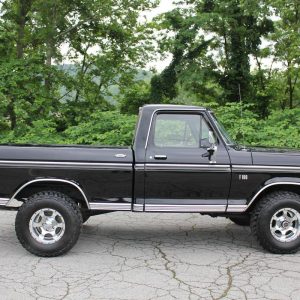 67290470-770-0@2X 1973 Ford F100 Ranger XLT 4×4