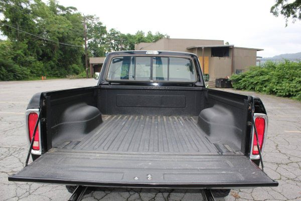 67290483-770-0@2X 1973 Ford F100 Ranger XLT 4×4