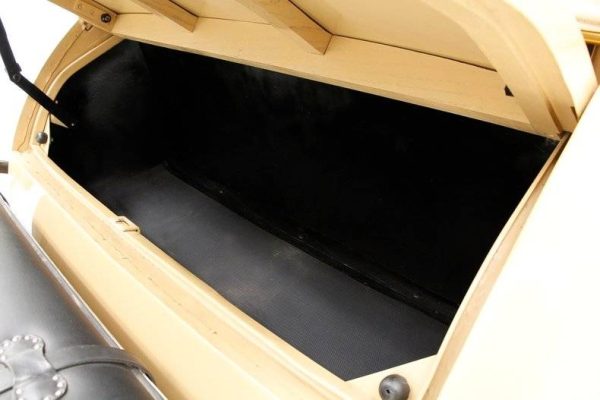 67316021-770-0@2X 1931 Chevrolet Independence Phaeton