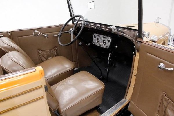 67316031-770-0@2X 1931 Chevrolet Independence Phaeton