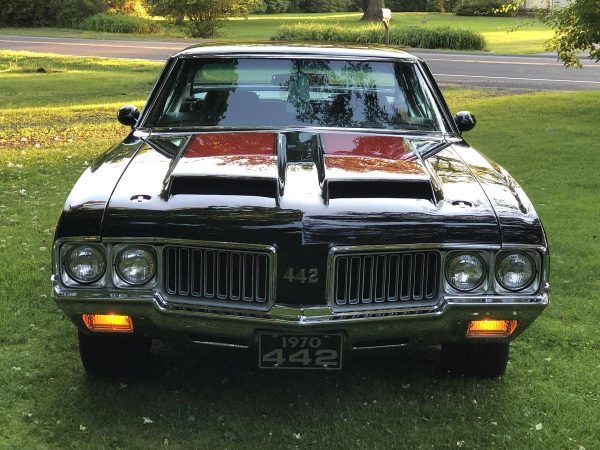 67432325-770-0@2X 1970 Oldsmobile 442 Numbers Matching 4-speed