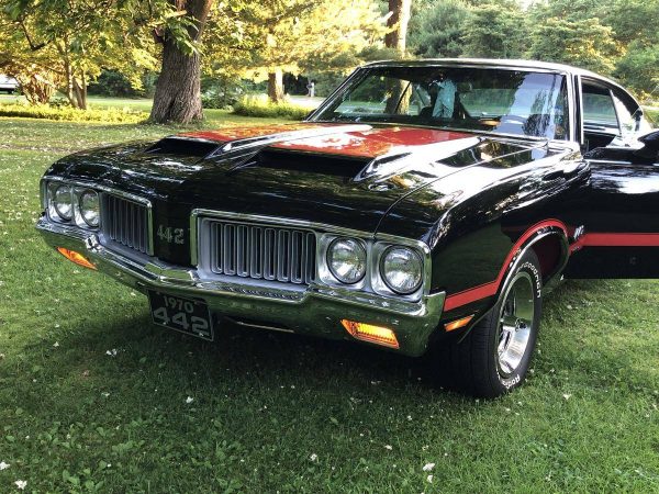 67432352-770-0@2X 1970 Oldsmobile 442 Numbers Matching 4-speed