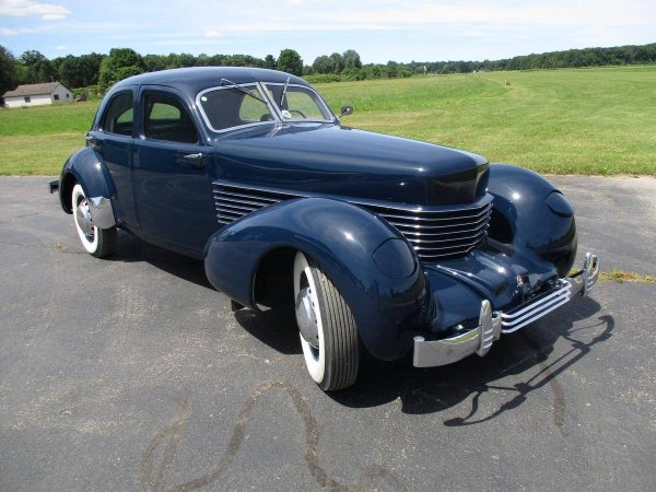 67653047-770-0@2X 1936 Cord Westchester Sedan