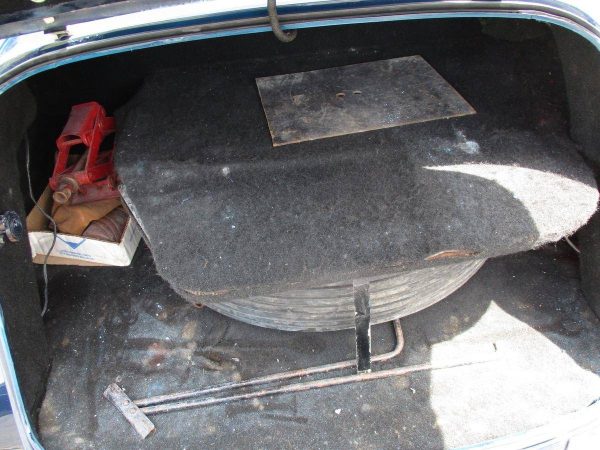 67653078-770-0@2X 1936 Cord Westchester Sedan