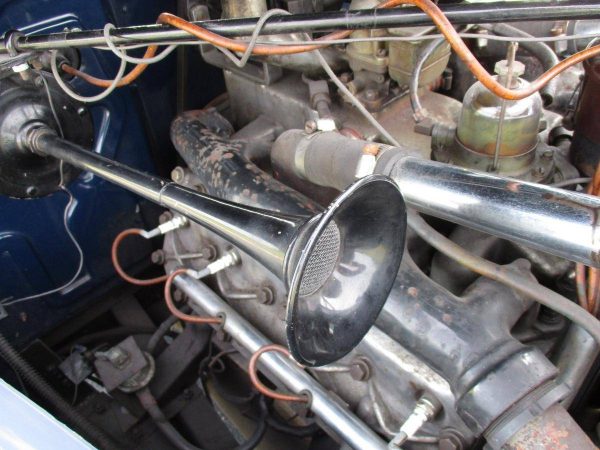 67653080-770-0@2X 1936 Cord Westchester Sedan