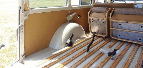 67774107-770-0@2X 1964 Willys Jeep 2 Door Wago