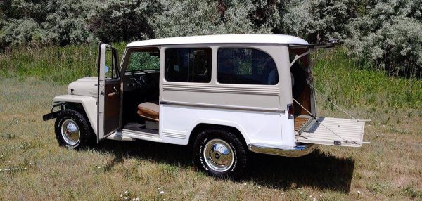67774126-770-0@2X 1964 Willys Jeep 2 Door Wago