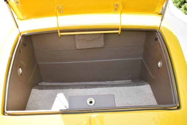 67776579-770-0@2X 1934 Chevrolet Custom