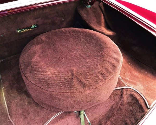 67789643-770-0@2X 1957 Lincoln Continental Mark II