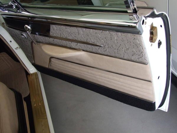 67827089-770-0@2X 1956 Plymouth Fury 2 Dr Hardtop