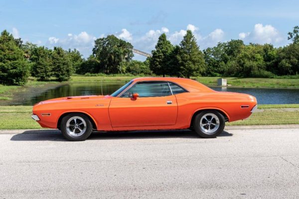67899533-770-0@2X 1970 Dodge Challenger