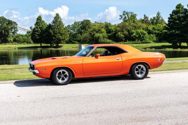 67899537-770-0@2X 1970 Dodge Challenger