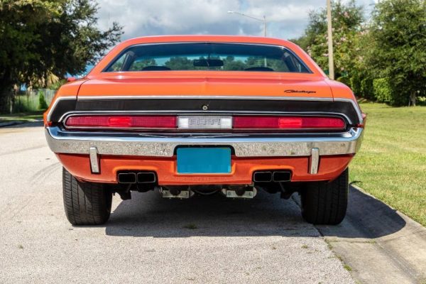 67899544-770-0@2X 1970 Dodge Challenger