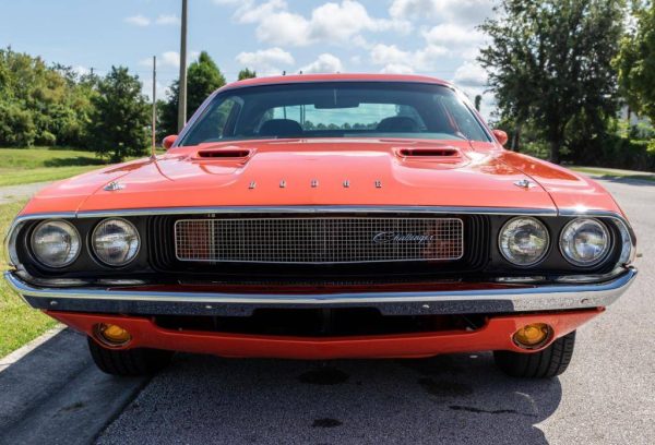 67899570-770-0@2X 1970 Dodge Challenger