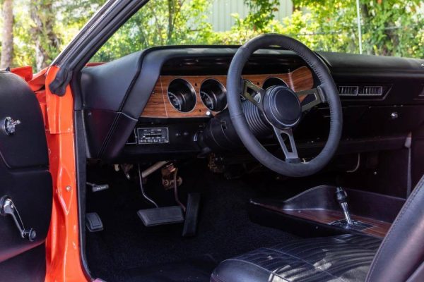 67899576-770-0@2X 1970 Dodge Challenger
