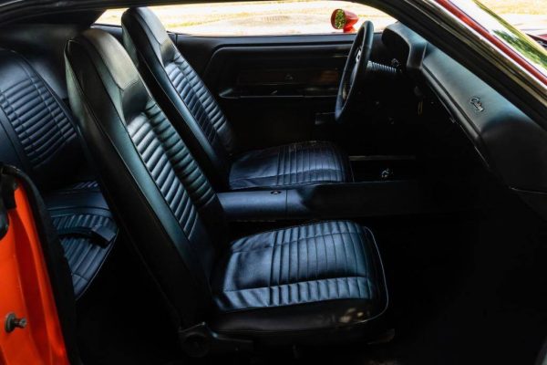 67899623-770-0@2X 1970 Dodge Challenger