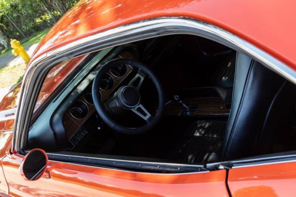 67899628-770-0@2X 1970 Dodge Challenger
