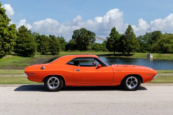 67899643-770-0@2X 1970 Dodge Challenger