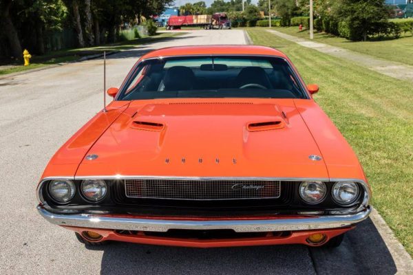 67899650-770-0@2X 1970 Dodge Challenger