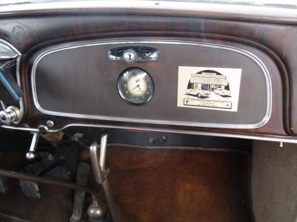 67964666-770-0@2X 1933 Buick 90