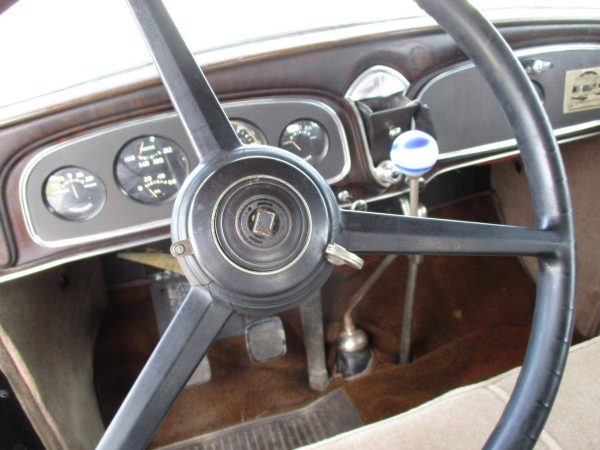 67964667-770-0@2X 1933 Buick 90