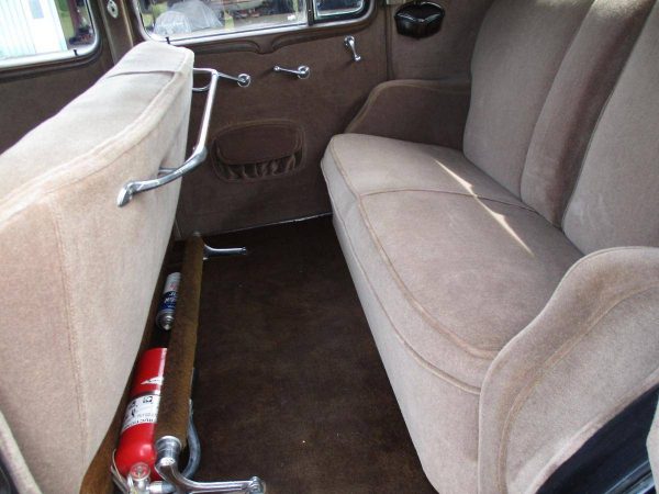 67964675-770-0@2X 1933 Buick 90
