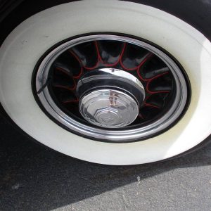 67964684-770-0@2X 1933 Buick 90