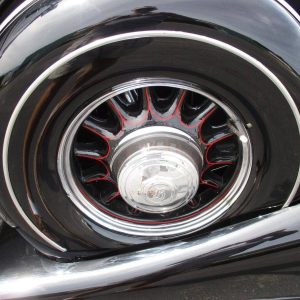 67964687-770-0@2X 1933 Buick 90