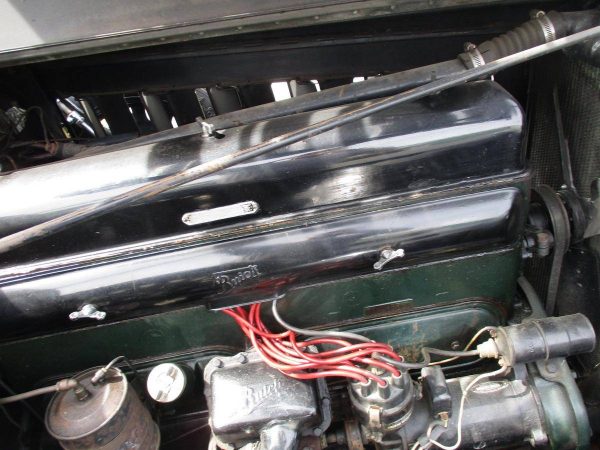 67964696-770-0@2X 1933 Buick 90